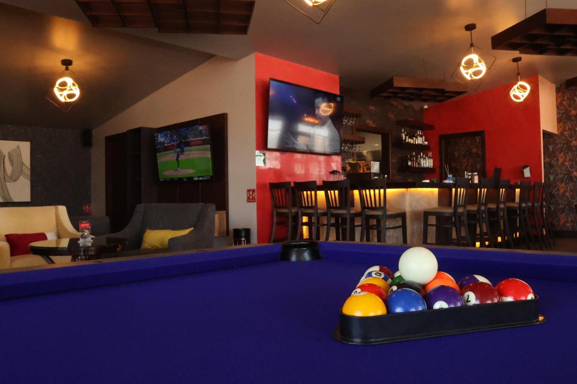 Hotel Wellintown Тихуана Экстерьер фото