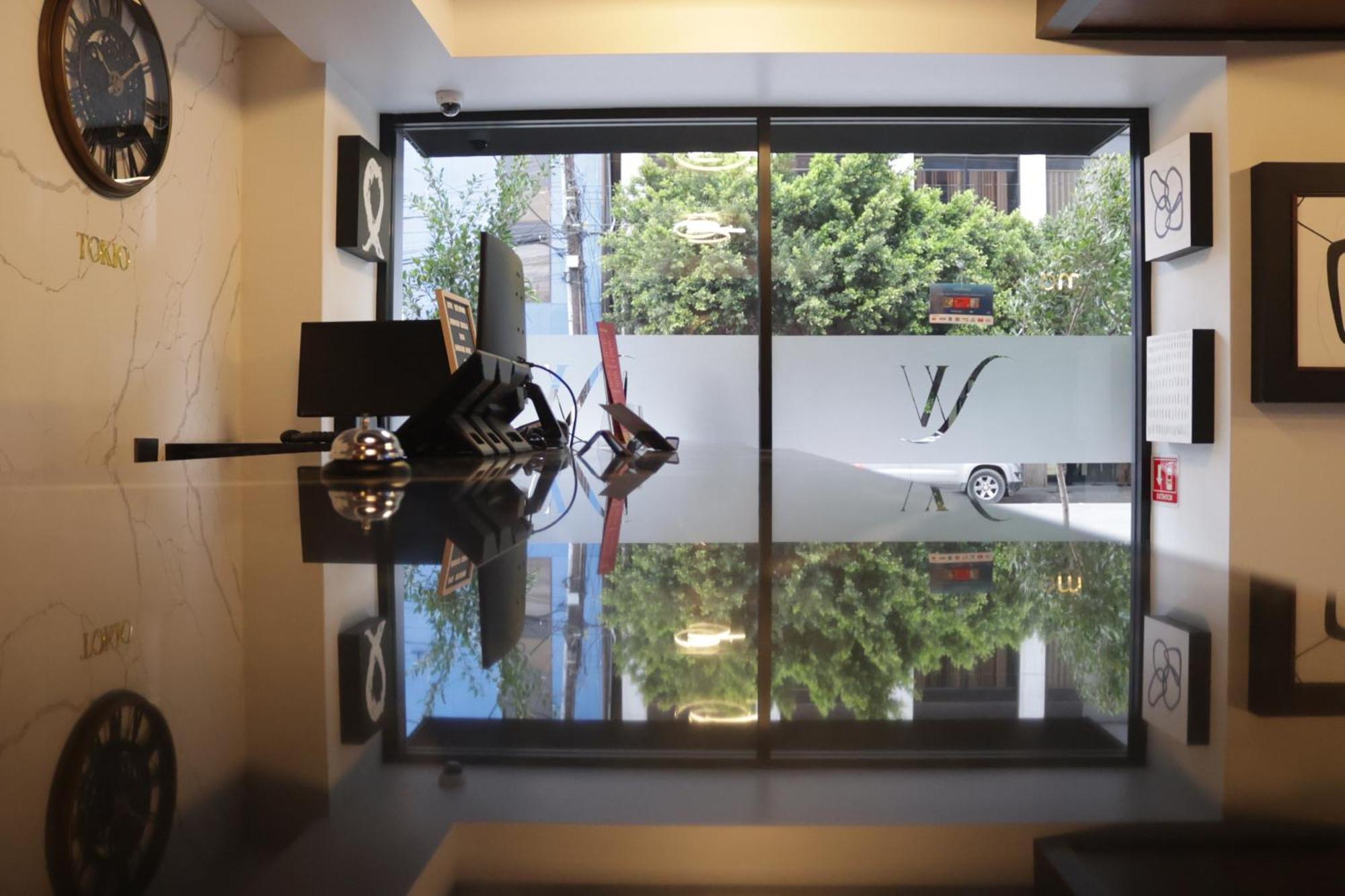Hotel Wellintown Тихуана Экстерьер фото